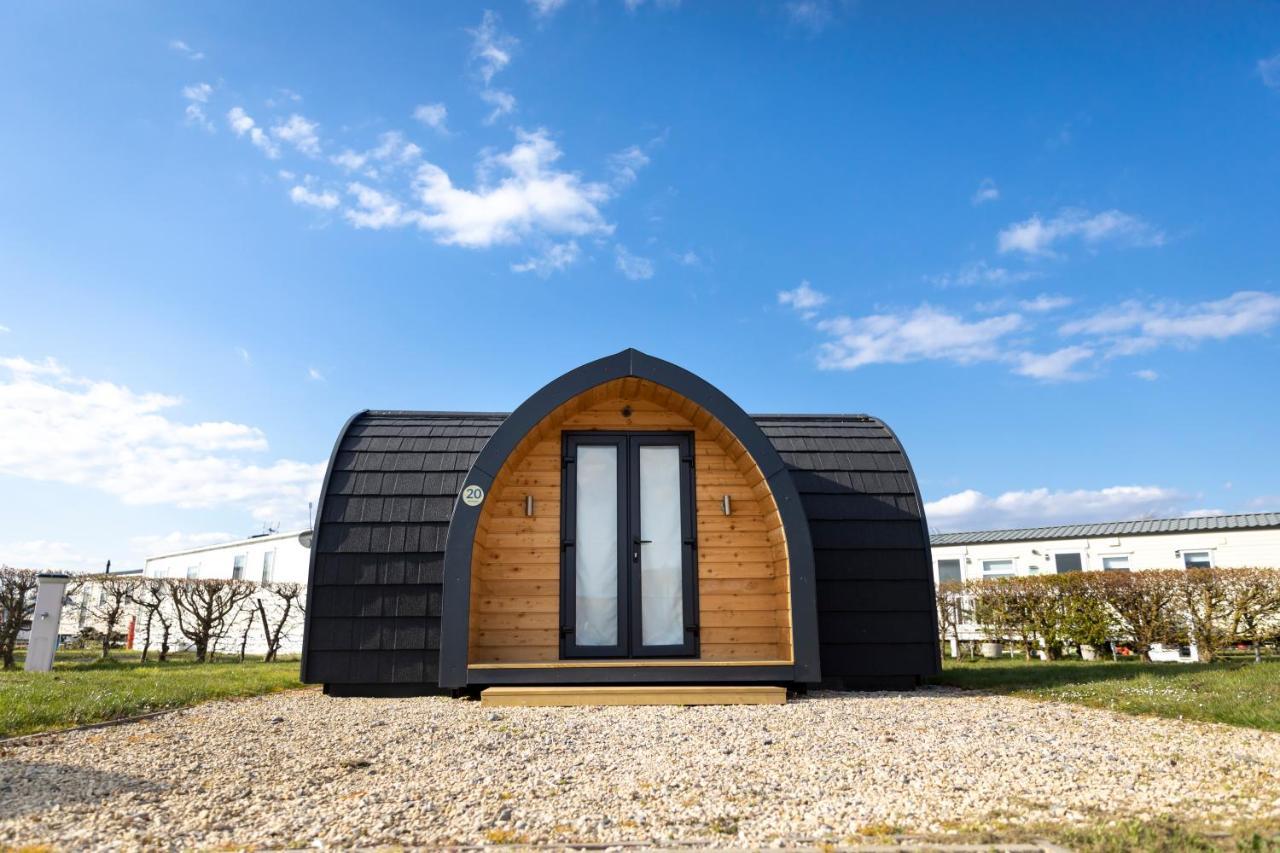 Hotel Camping Pods, Dovercourt Holiday Park Harwich Esterno foto
