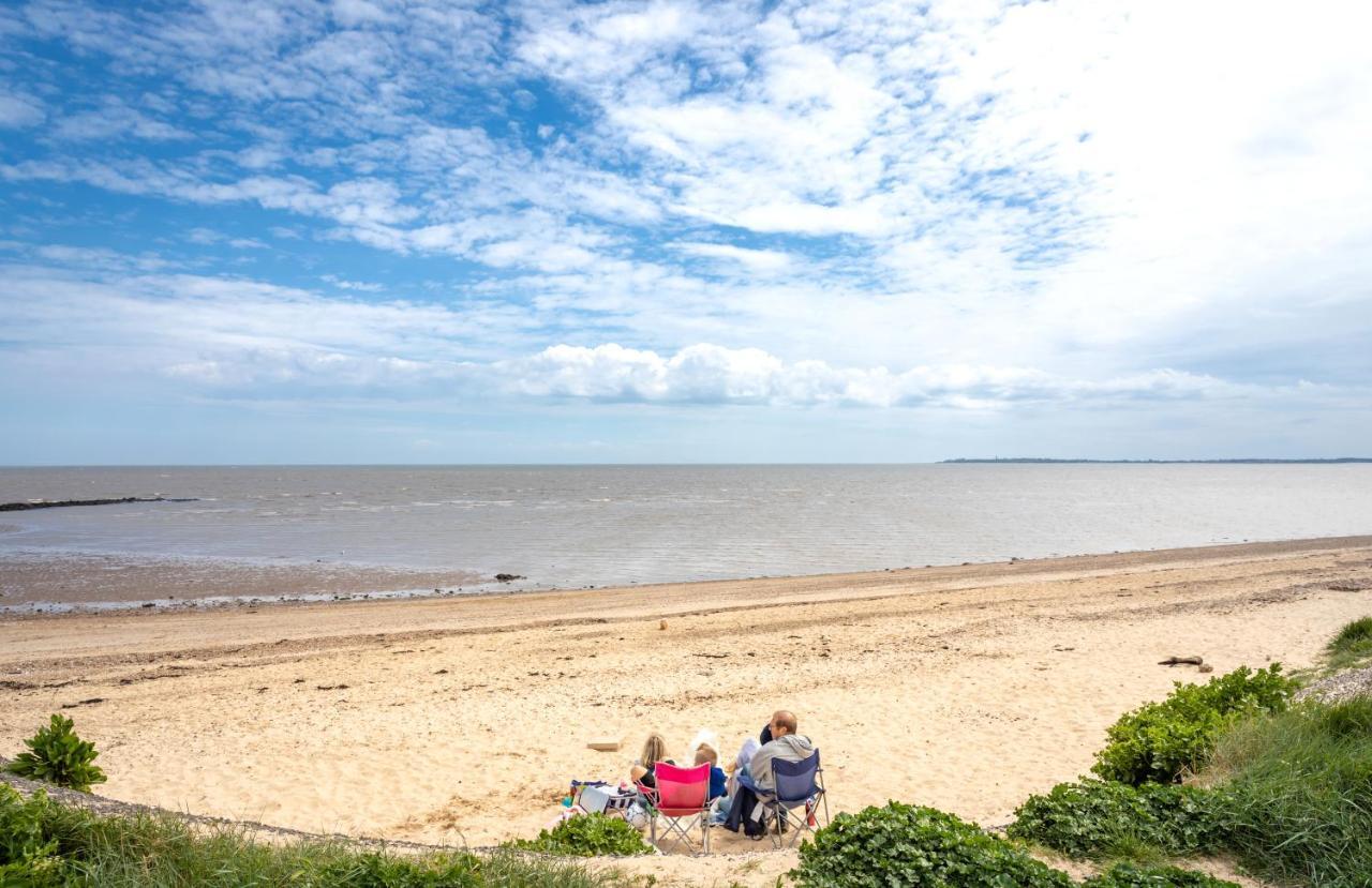 Hotel Camping Pods, Dovercourt Holiday Park Harwich Esterno foto